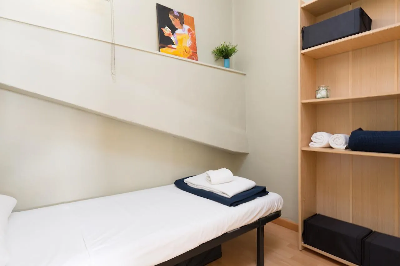 Montaber Apartment - Plaza Espana Barcelona 0*,  Španělsko