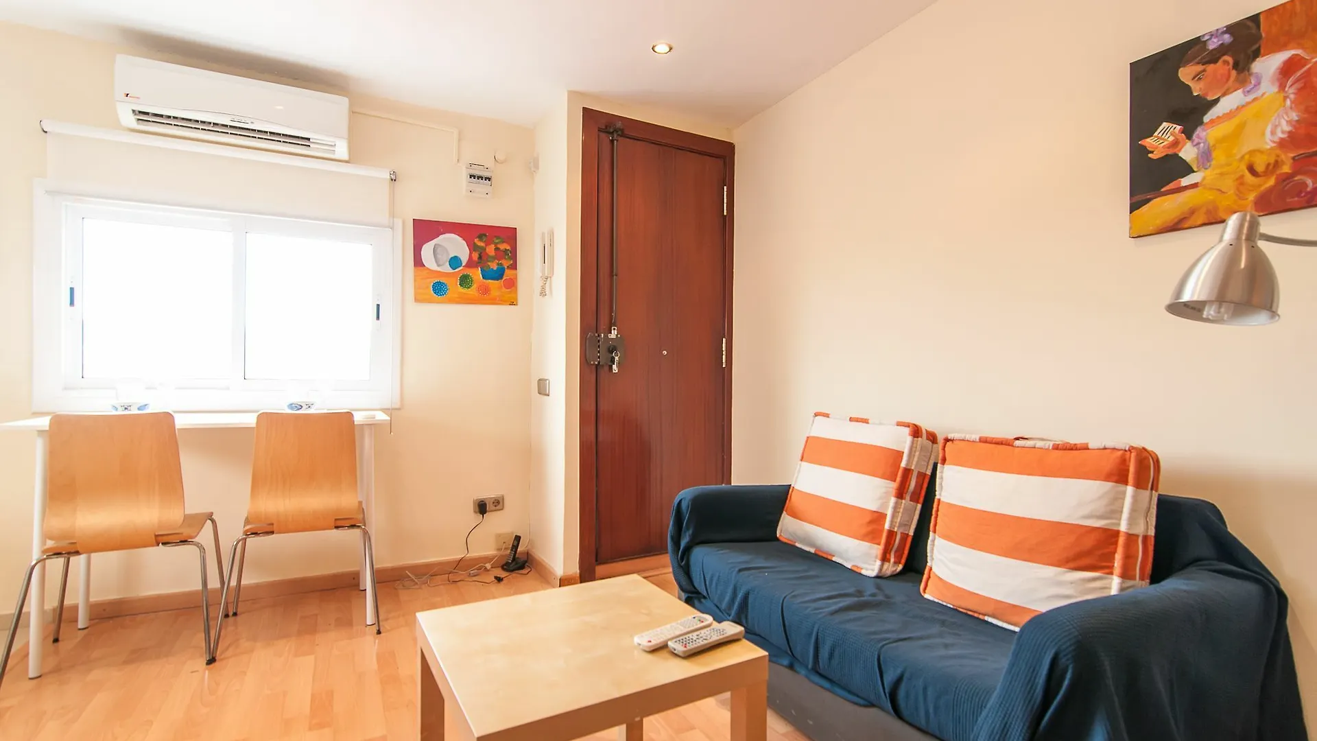 Montaber Apartment - Plaza Espana Barcelona 0*,  Španělsko